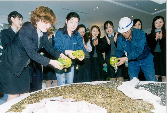 ‘작은 동전’ 모아 ‘큰 사랑’ 전해요!
