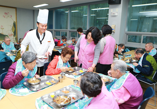 한마음 조리사들, ‘사랑담은 자장면’으로 재능기부