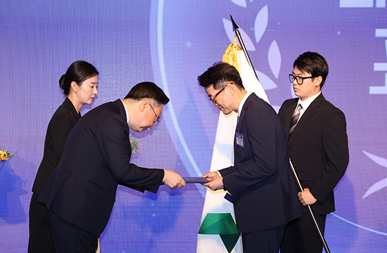 HD현대, 인구의 날 기념식서 대통령 표창 수상