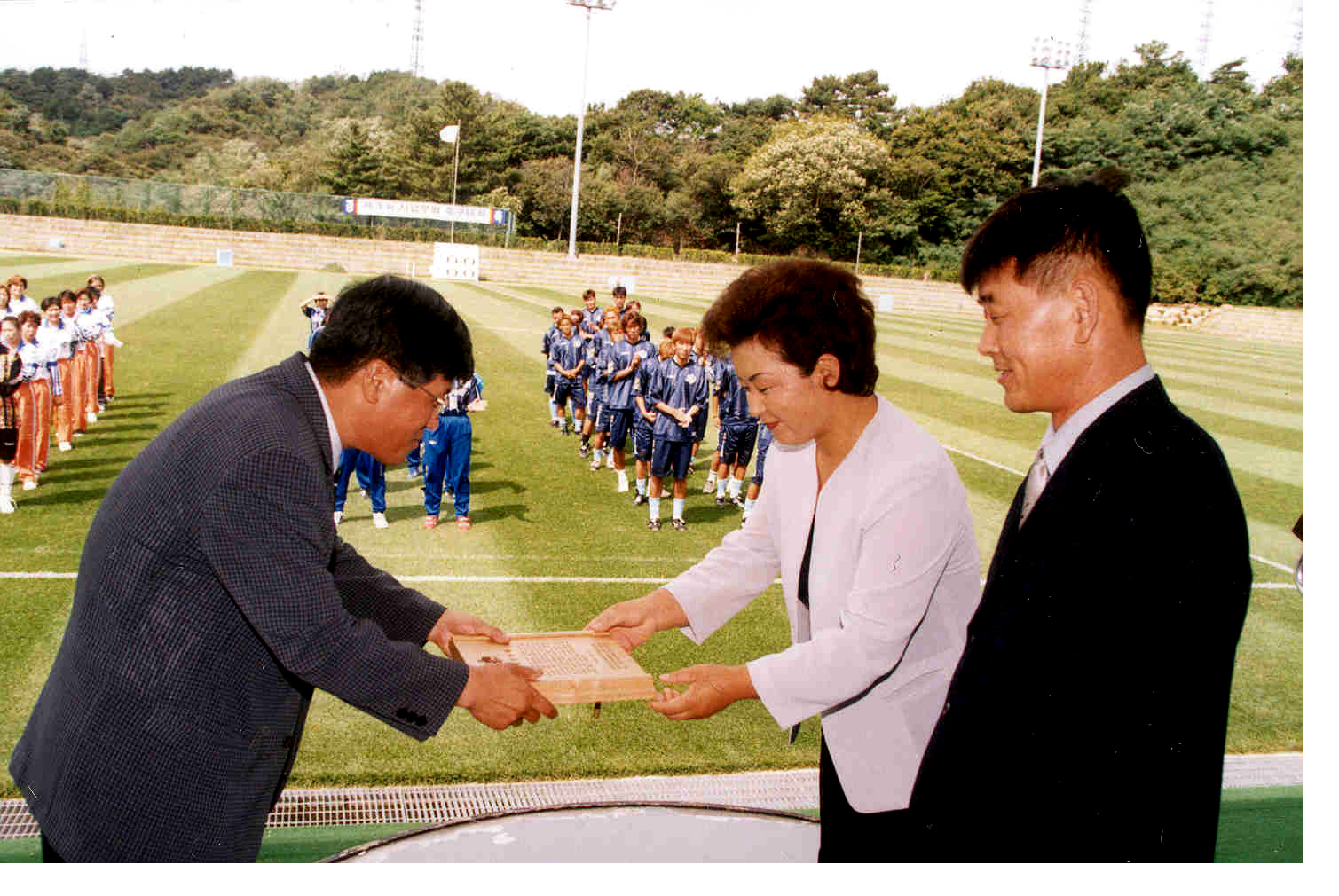 현대호랑이축구단, 지역 어머니 축구단과 자매결연